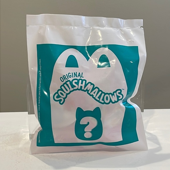 NWT 2” Fifi the Fox UNOPENED Mcdonald’s Happy Meal Squishmallow Toy - Picture 2 of 5